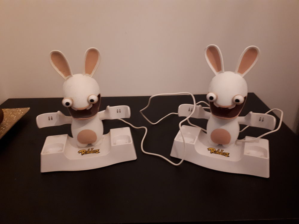 Chargeur manette Wii lapin cr&eacute;tin les deux Consoles et jeux vidéos