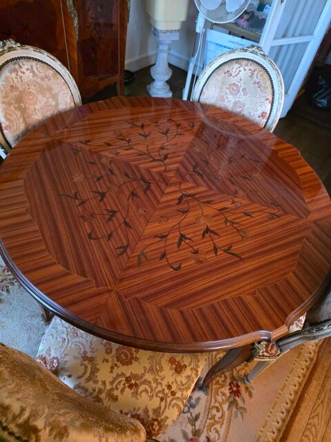 Table bois de rose 350 Paris 13 (75)