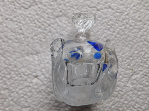 flaçon de parfum signé bizet 06 15 Veyziat (01)