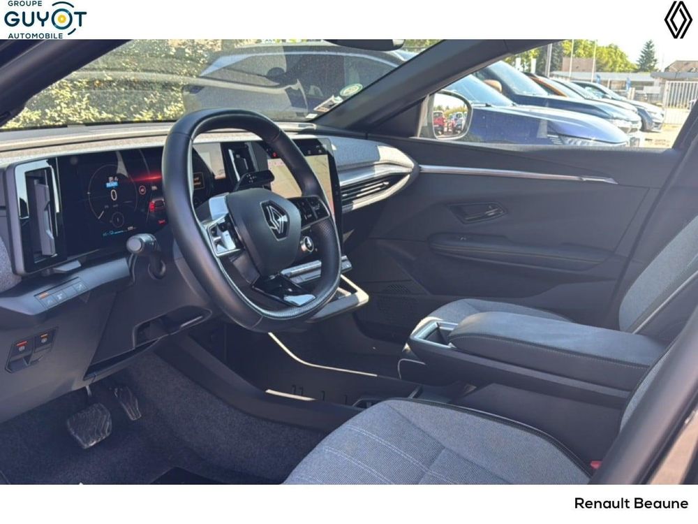 M&eacute;gane Megane E-Tech EV40 130ch standard charge Techno 2023 occasion 21200 Beaune