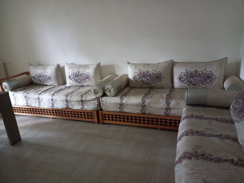 Beau salon marocain Meubles