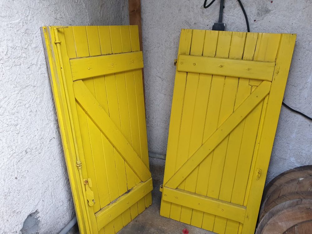 2 paires de Volets provencaux lattes bois vertical gonds dia Bricolage