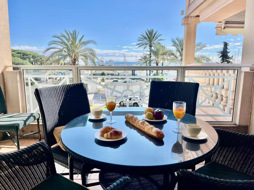 Vente Appartement Appartement 2 pièces 56.41m² avec vue mer Palais Napoléon Vallauris