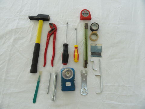 Outils divers 22 Sablé-sur-Sarthe (72)
