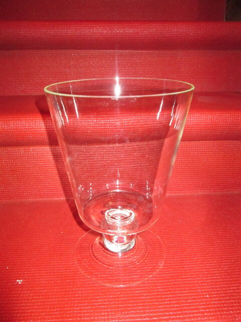 Grand vase à pied évasé en verre transparent 5 Herblay (95)