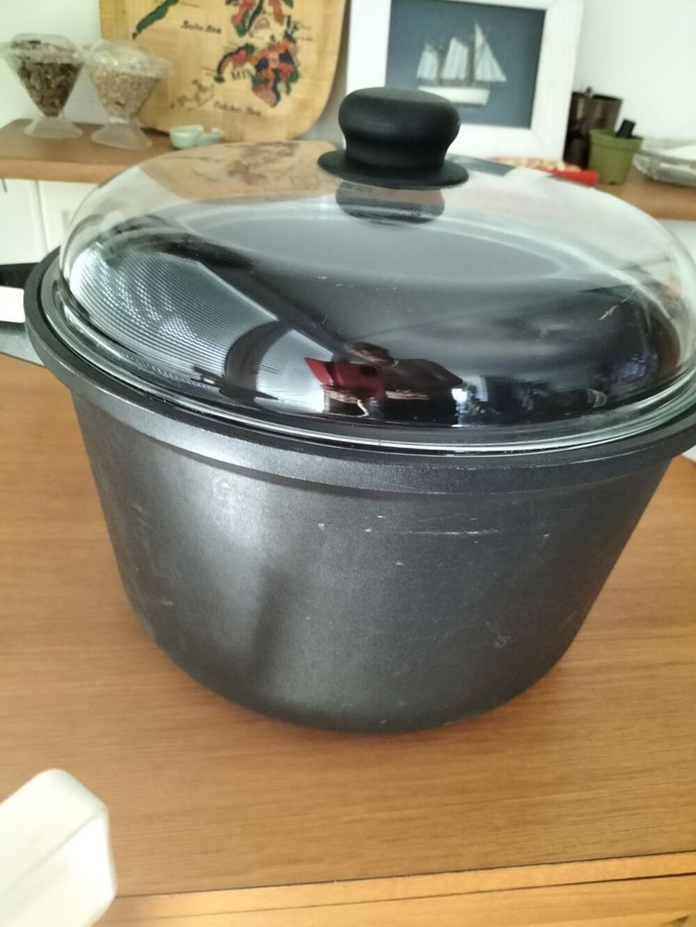 2 &eacute;l&eacute;ments de cuisine (grande contenance). Cuisine