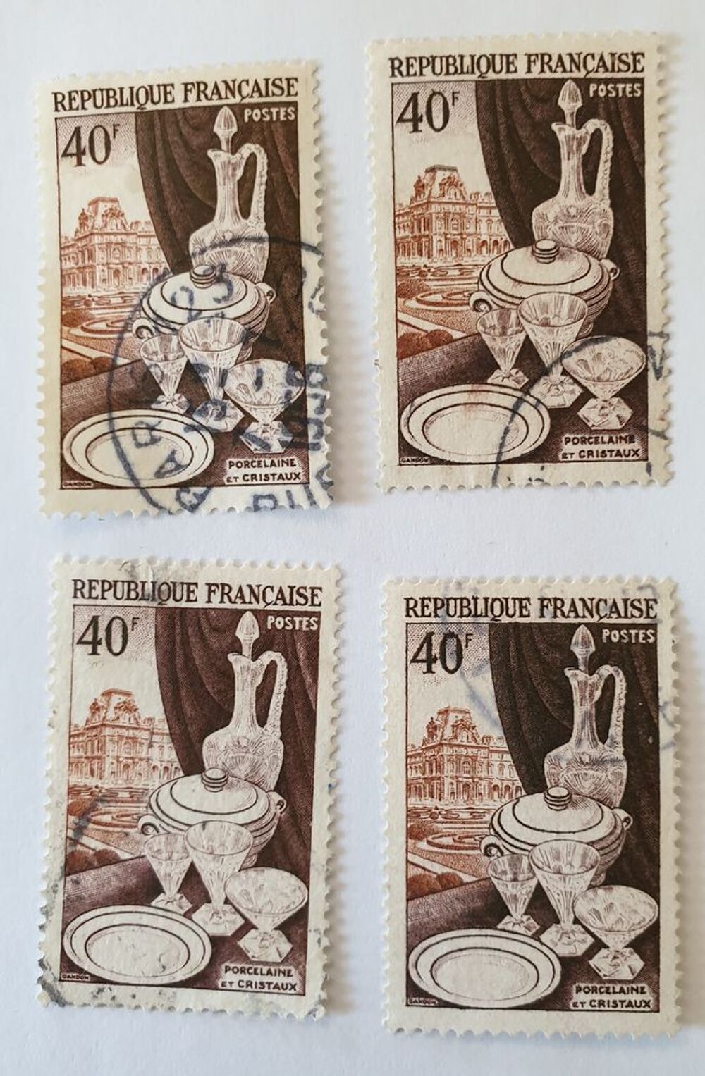 Timbre france Porcelaines et Cristaux 1954- lot 0.36 euro 