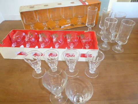 Service de verres anciens / Verres Daum France 30 Royan (17)