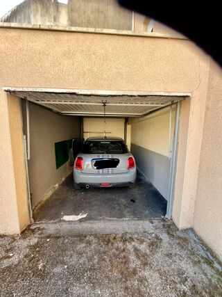  Parking / Garage � vendre 13 m� Firminy