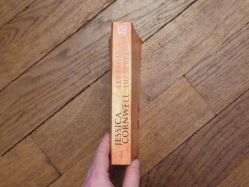Les Pages du Serpent- Jessica Cornwell- Le Livre de Poche Livres et BD