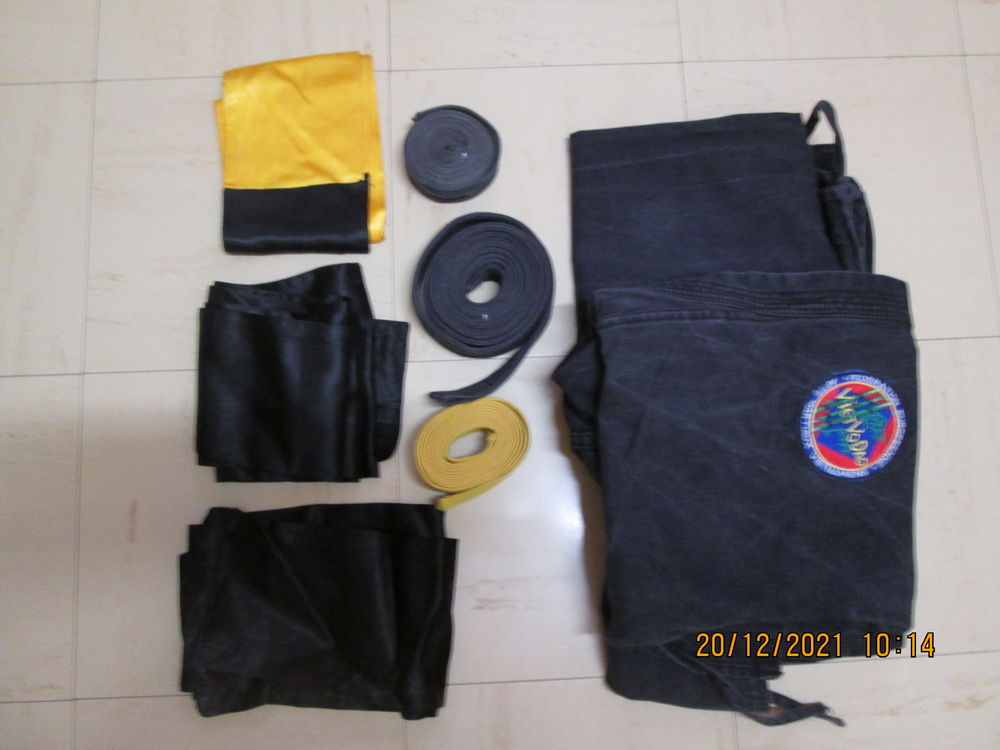 Vo phuc (viet vo dao) Vêtements