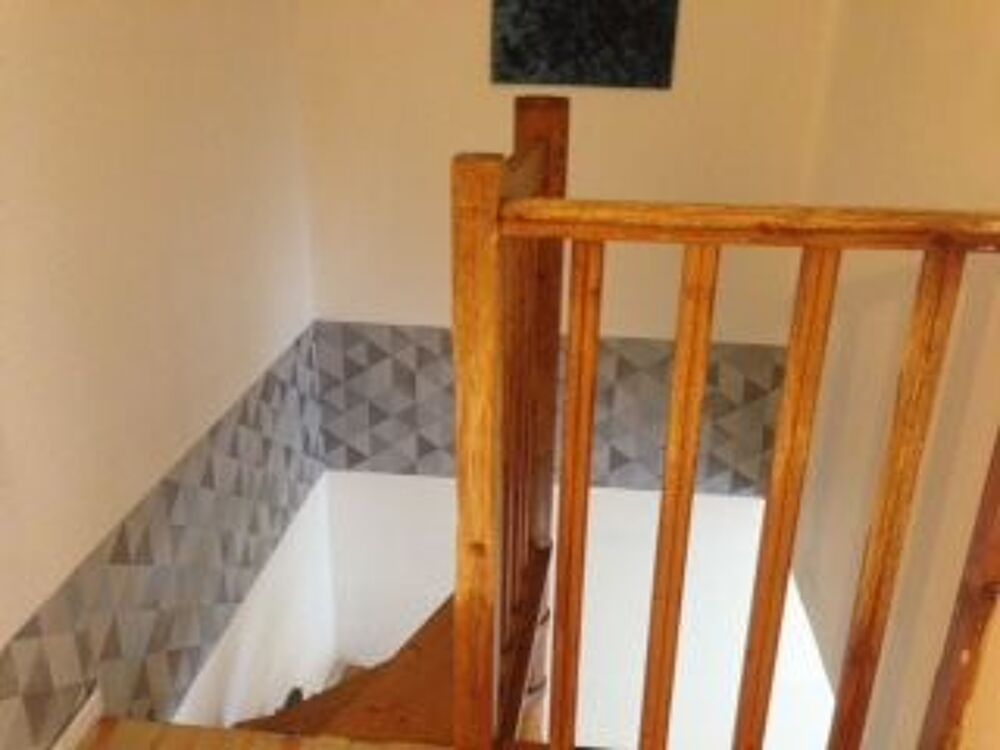 Location Duplex/Triplex Duplex T3 avec petite cour ferme Chteau-salins