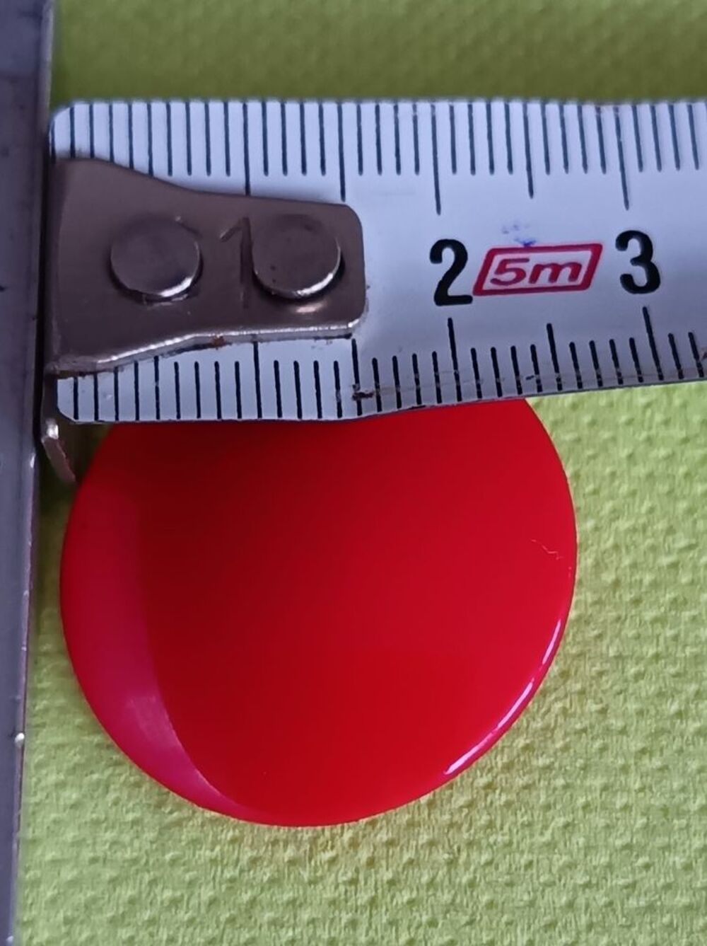 Lot de 3 Boutons Rouge Vintage ? 25 mm ? Ultra L&eacute;gers
N&deg;63 Décoration