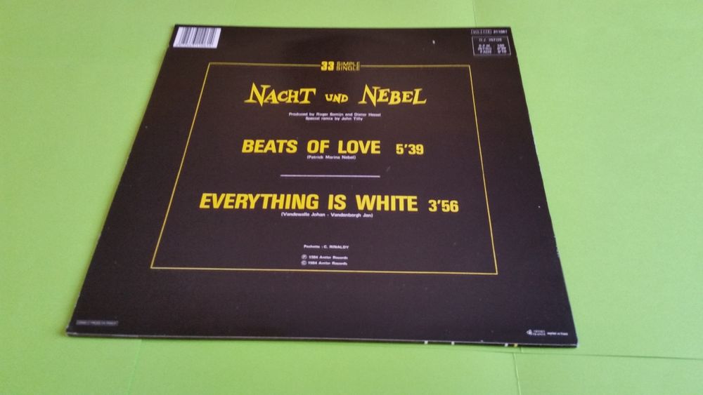 NACHT UND NEBEL CD et vinyles