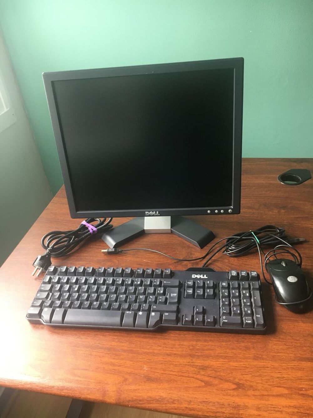 Ensemble: Ecran Dell de 17''+ Clavier Dell et sa souris Matériel informatique