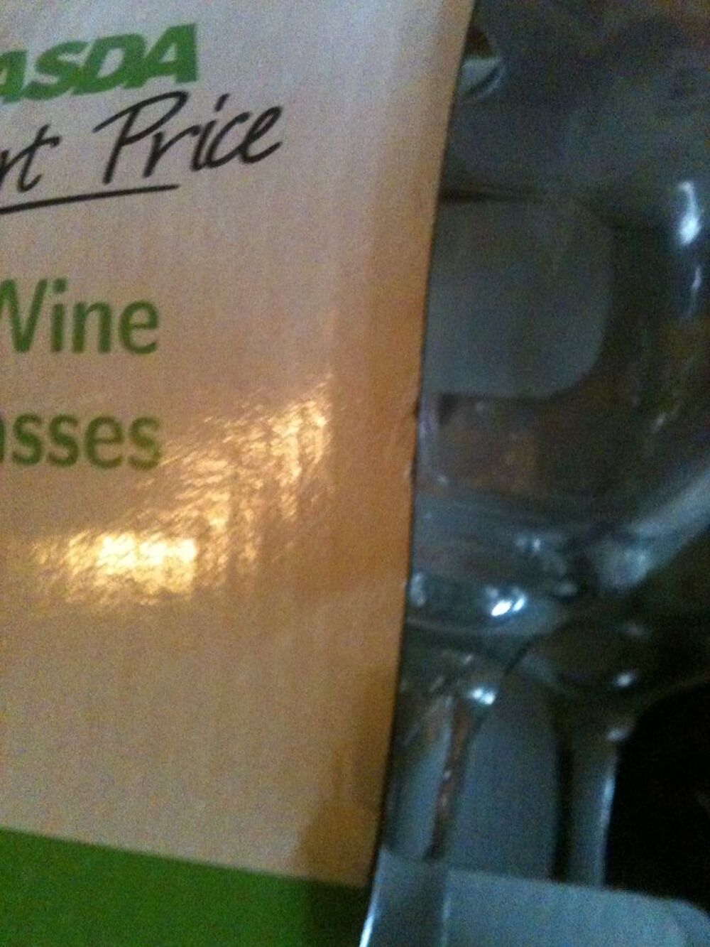 3 Packs 4 verres &agrave; pied pour le vin Asda achet&eacute;s Angleterre Cuisine
