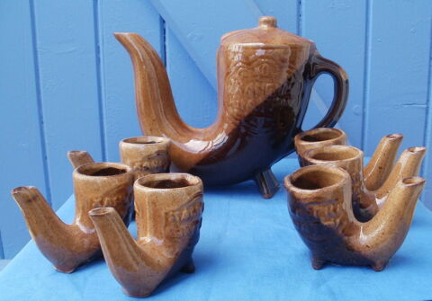 SERVICE � th� / caf� / liqueur XAHCKA WATPA un pays de l'est 15 Montauban (82)