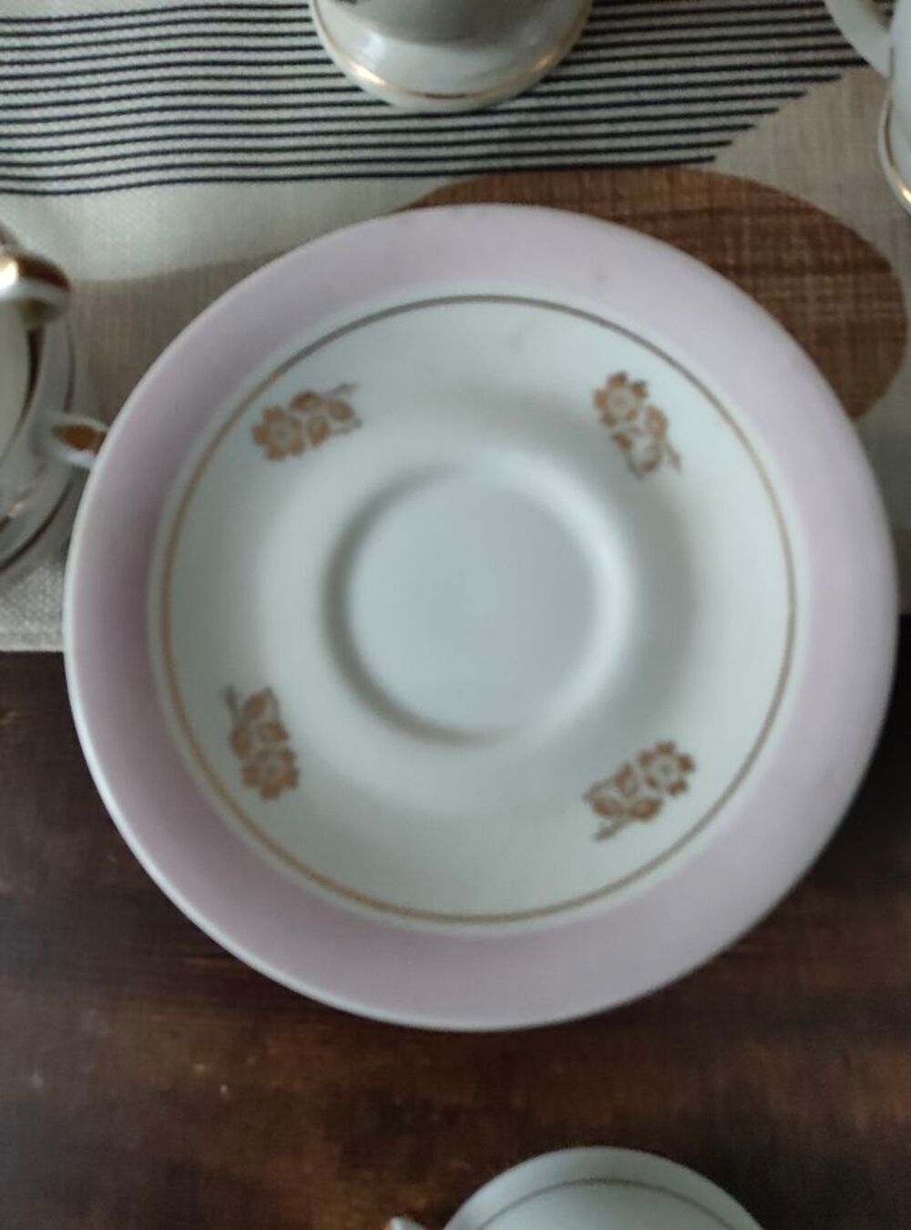 Service caf&eacute; ou th&eacute; porcelaine de Limoges " Sarlangeas " Décoration