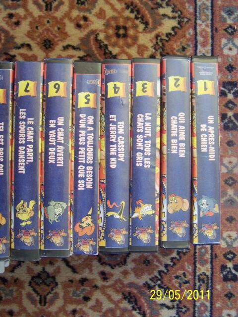 LOT DE VHS  DE TOM ET JERRY VINTAGE EN COFFRET 45 Issy-les-Moulineaux (92)