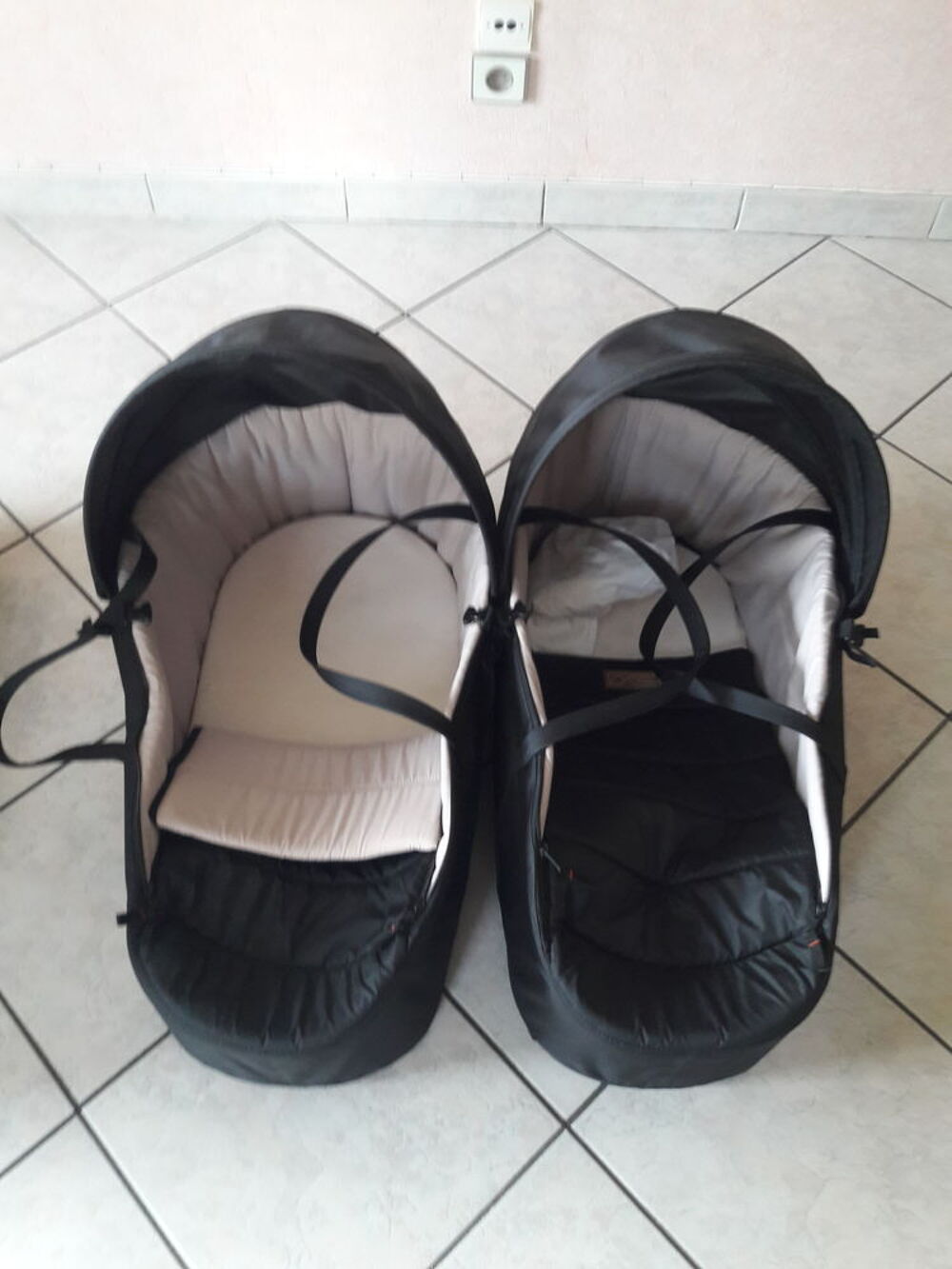 POUSSETTE DOUBLE MOUNTAIN BUGGY NANO DUO avec NACELLES COUFI Pu�riculture