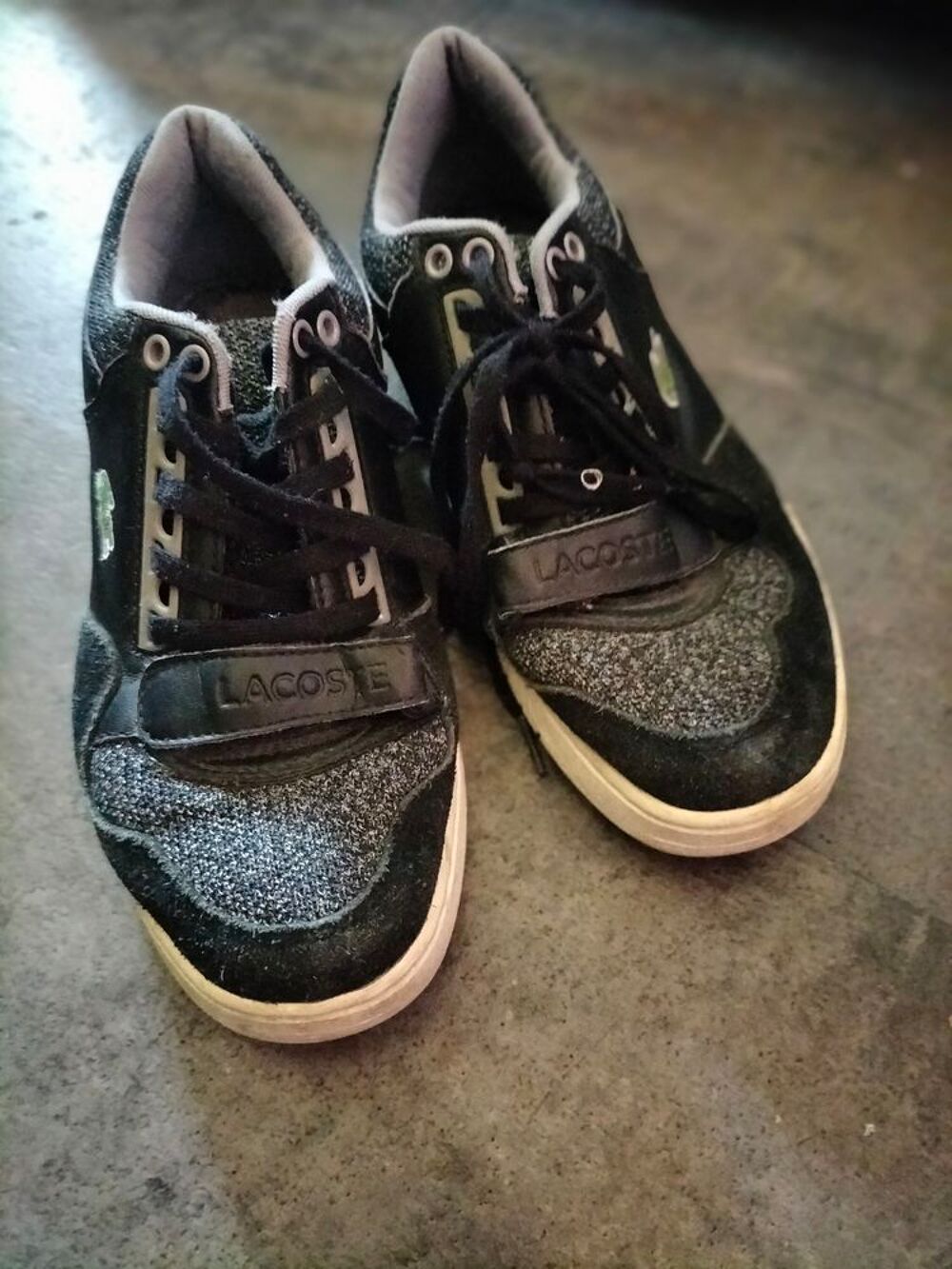 Basket Lacoste pointure 40 tr&egrave;s bon &eacute;tat Chaussures