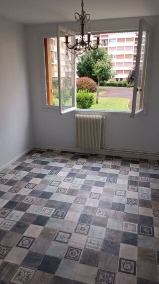  Appartement  vendre 4 pices 70 m