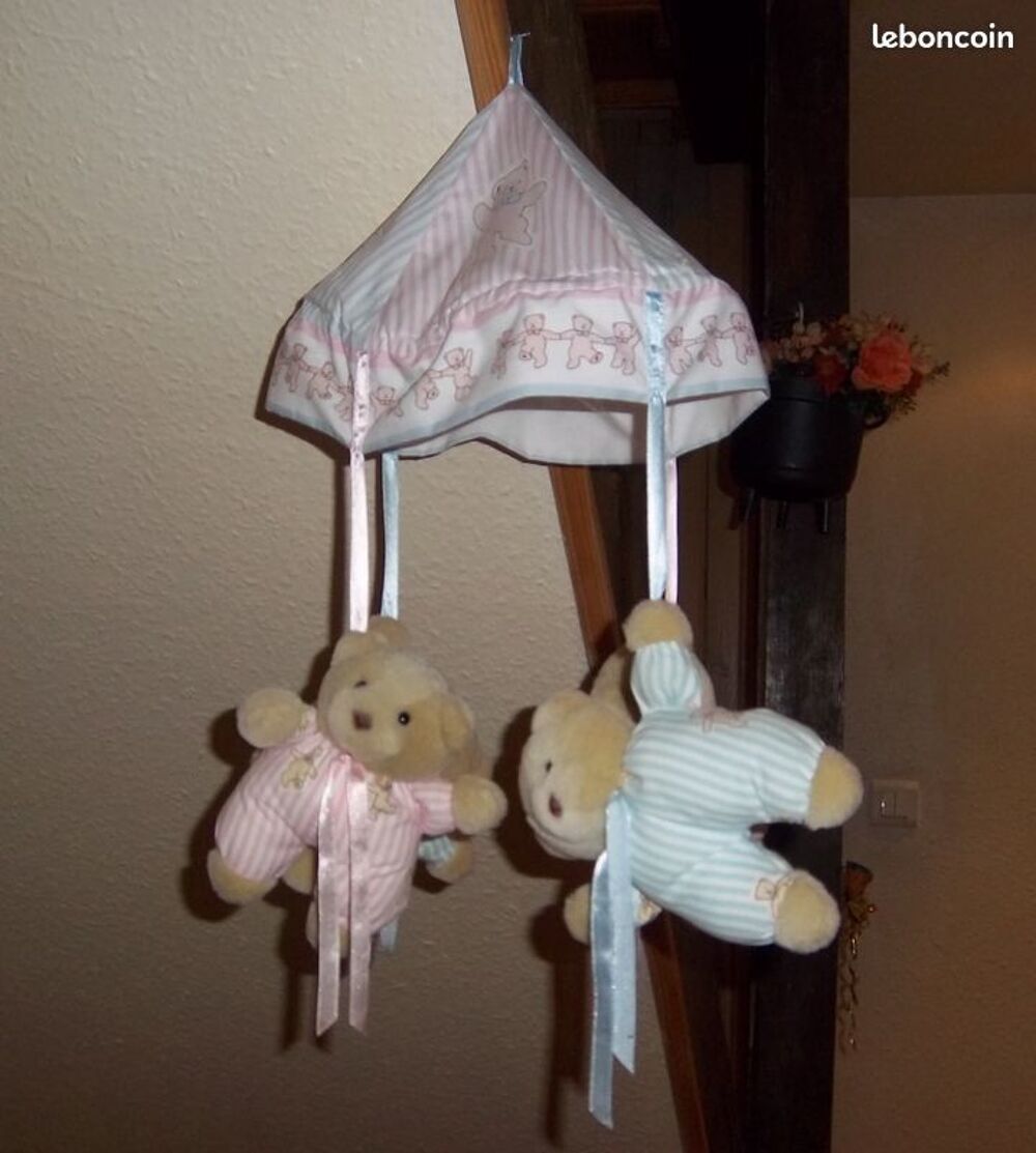 Mobile 4 petits ours pour b&eacute;b&eacute; Jeux / jouets