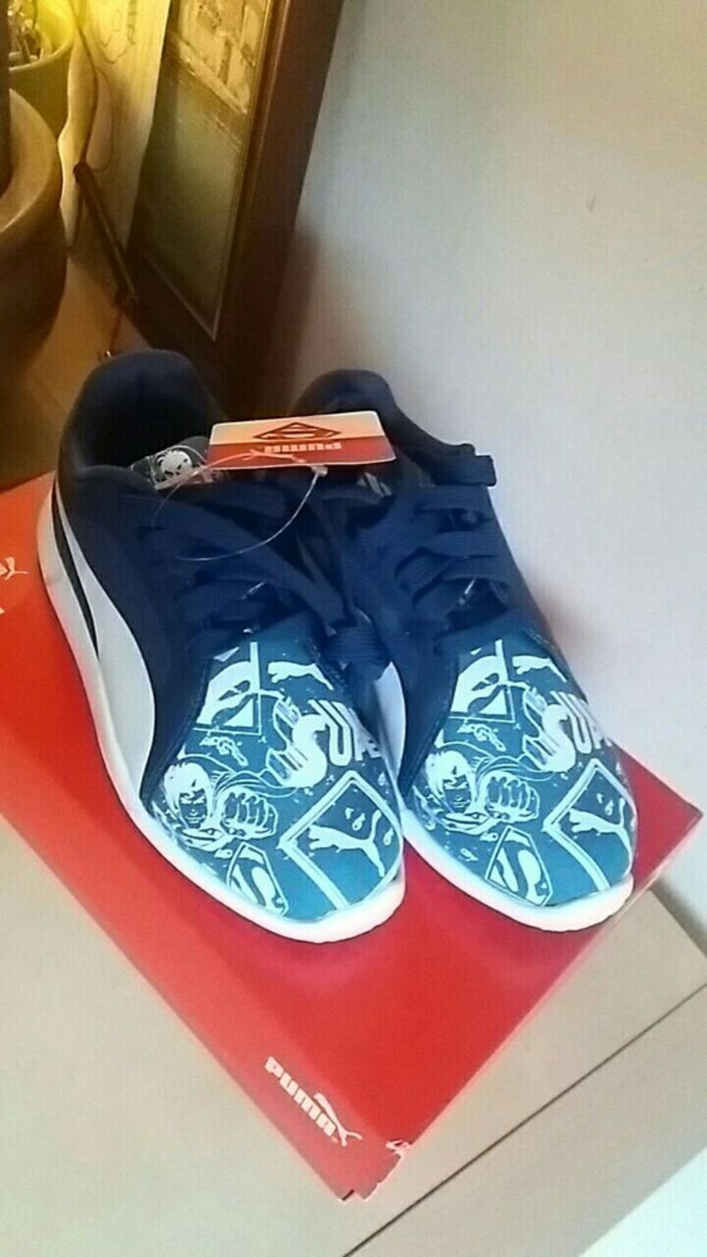 Puma superman bleu blanche neuves 33 Chaussures enfants