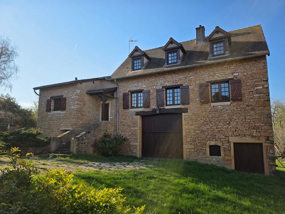 Vente Maison Secteur Brancion Bourgogne Sud. Grande maison de caractère. La chapelle-sous-brancion