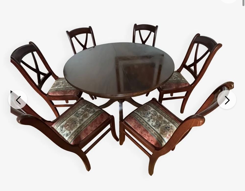 Table ronde et chaisses Meubles
