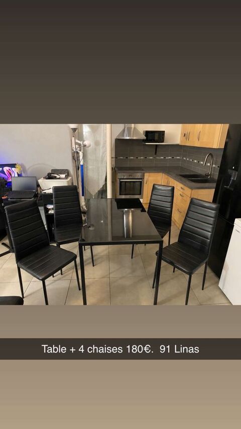 Table + quatre chaises 150 Linas (91)
