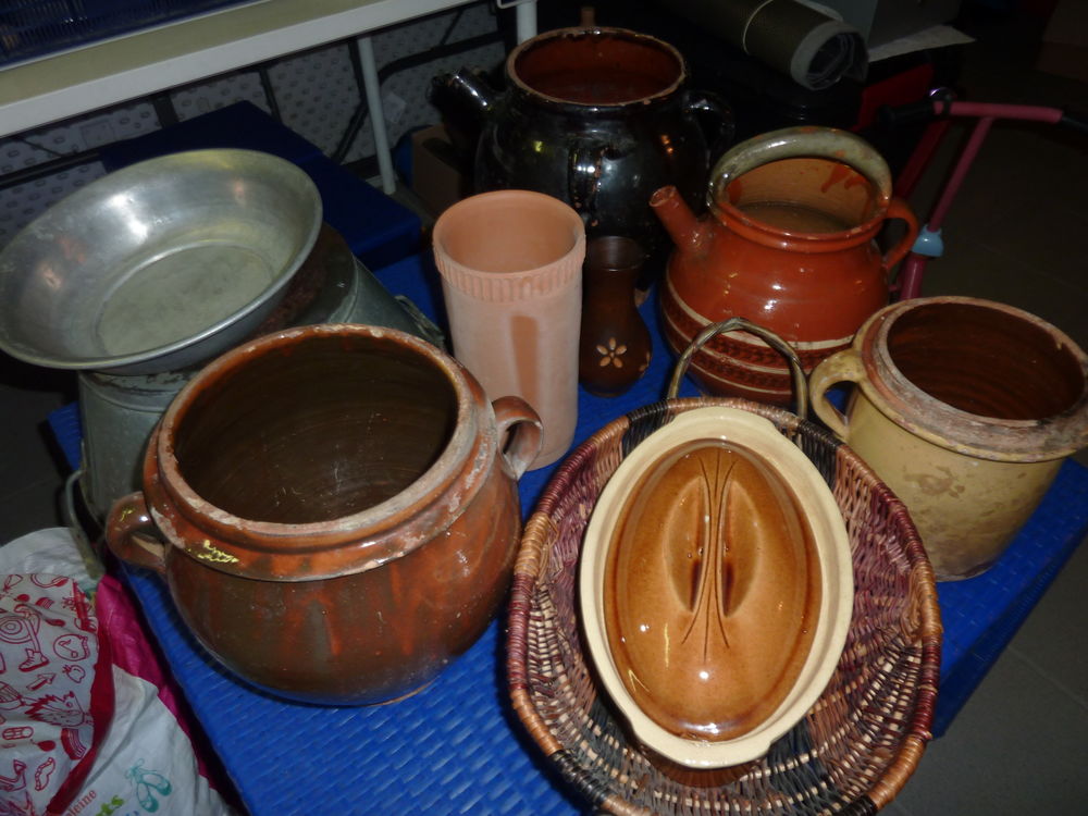 VAISSELLE, POTERIES ANCIENNES, POUPEES COLLECTION Cuisine
