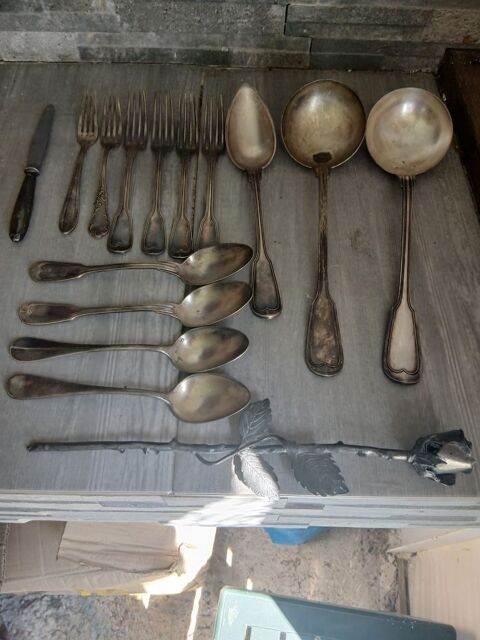 SERVICE EN METAL ARGENTE 0 Breuil-le-Sec (60)