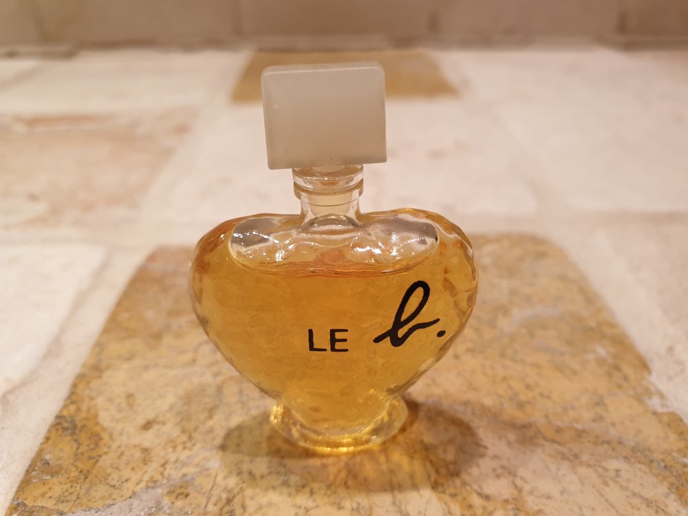 Flacon de parfum miniature 