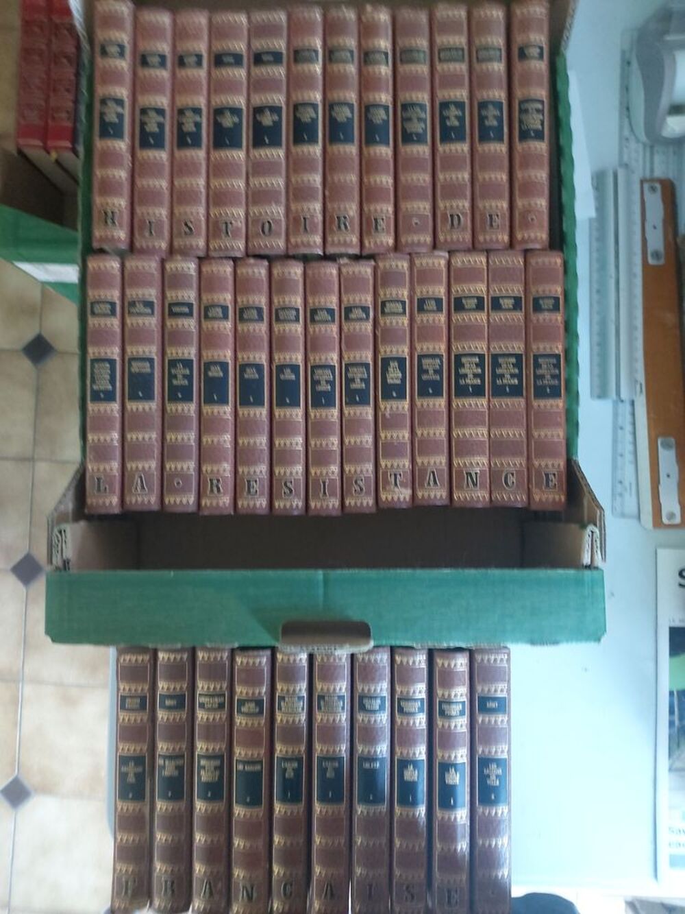 HISTOIRE DE LA RESISTANCE FRANCAISE en 35 volumes reli&eacute;s Livres et BD