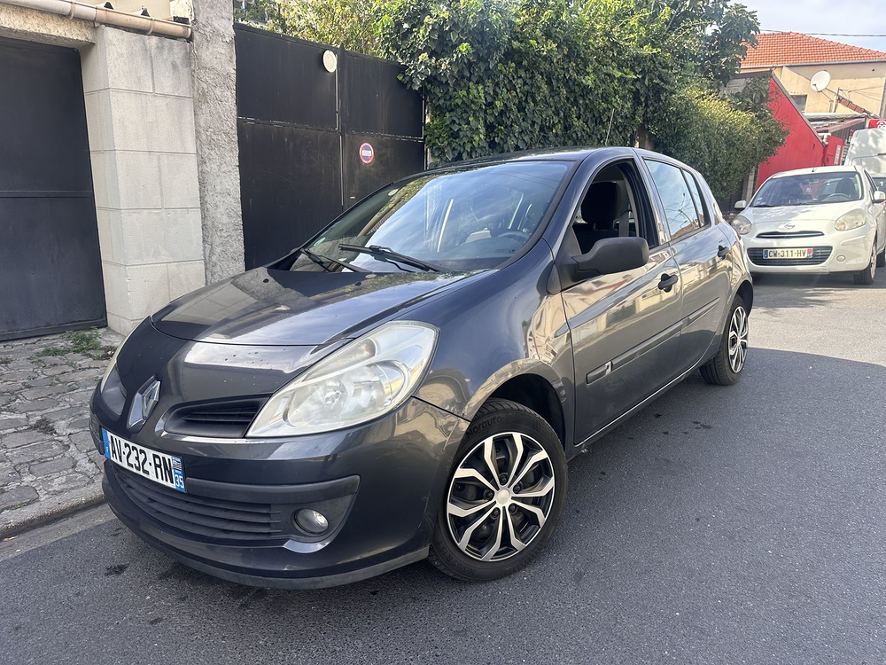 Clio III 1.2 16V 75 eco2 Expression 2009 occasion 93200 Saint-Denis