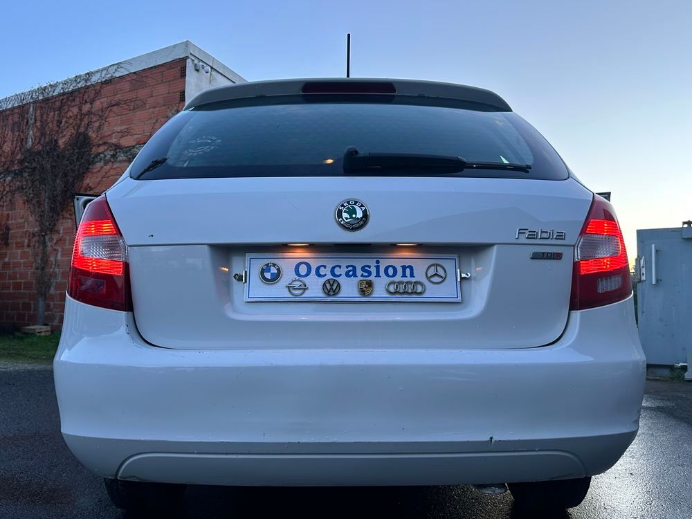 Fabia Combi 1.6 TDI 90 CR Business 2012 occasion 31140 Aucamville