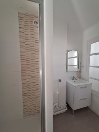  Appartement  louer 4 pices 93 m