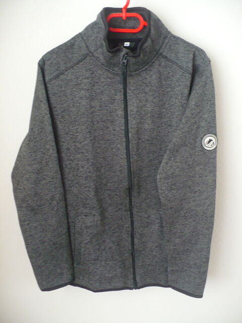 Veste Gilet Molleton chaud - Etat neuf - Chiné Gris/Noir
15 Wervicq-Sud (59)