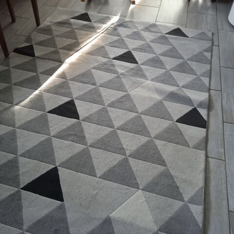 grand tapis motifs g�om�trique 160*229 cm tr�s bon �tat 70 Le P�age-de-Roussillon (38)