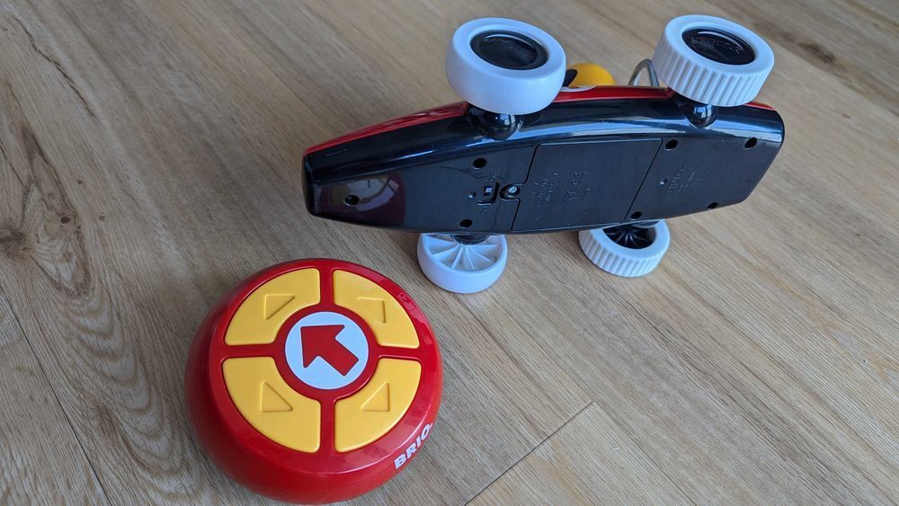 voiture t&eacute;l&eacute;command&eacute;e brio Jeux / jouets