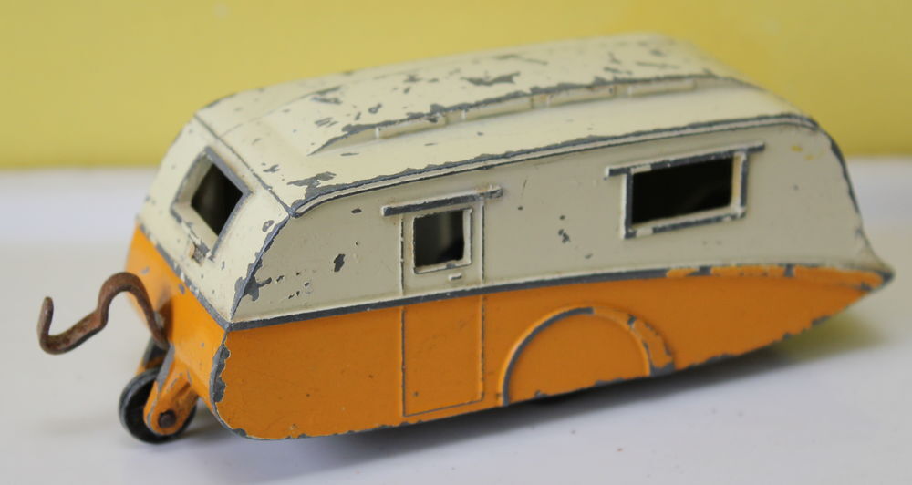 Dinky toys Caravane 