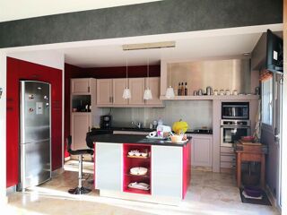  Maison � vendre 10 pi�ces 240 m�