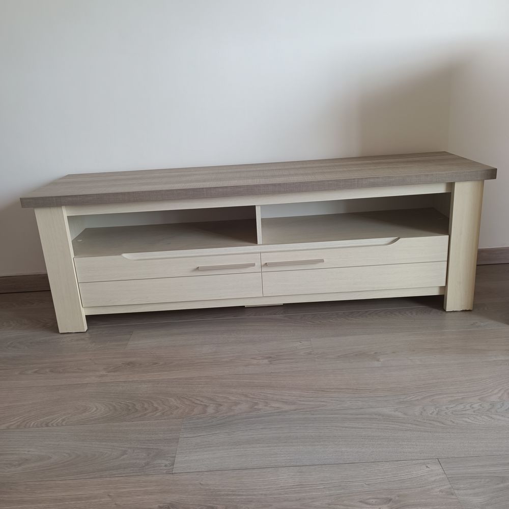 Ensemble meuble t&eacute;l&eacute; et petit placard assortis Meubles