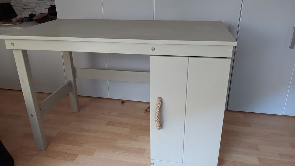 bureau enfant en bois gris Mobilier enfants