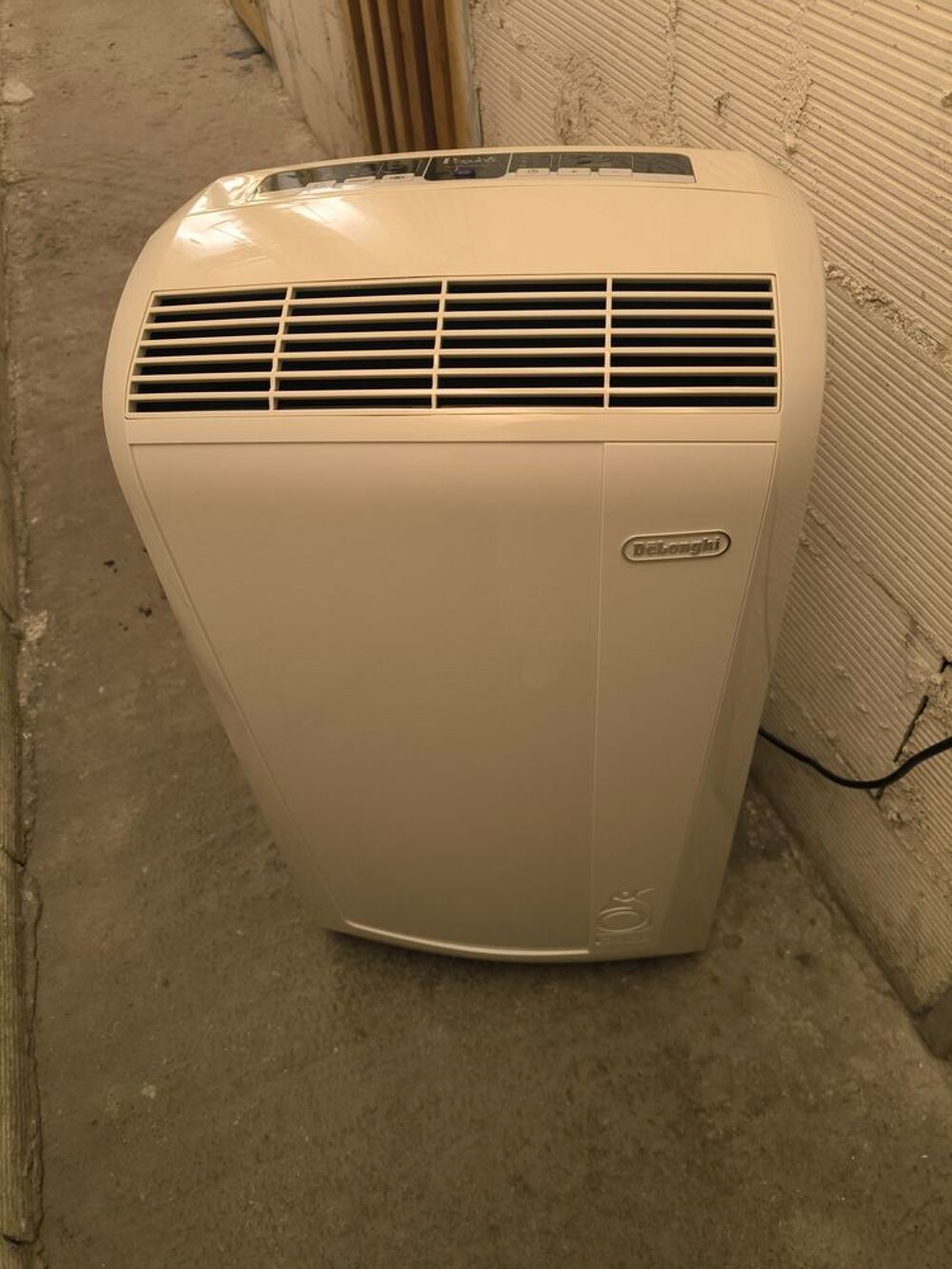 Climatiseur mobile Delonghi Pinguino Electroménager