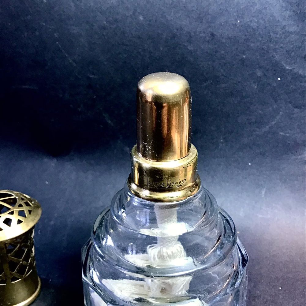 Vintage = Lampe berger en cristal taill&eacute; Baccarat ou Saint L 