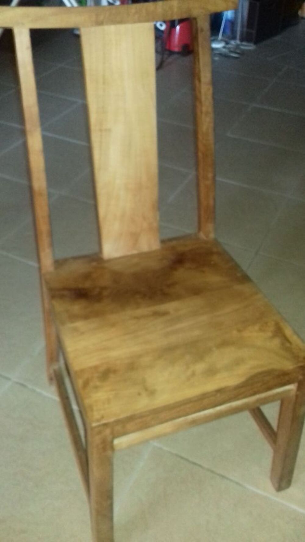 table carr&eacute;e en teck + 6 chaises Meubles