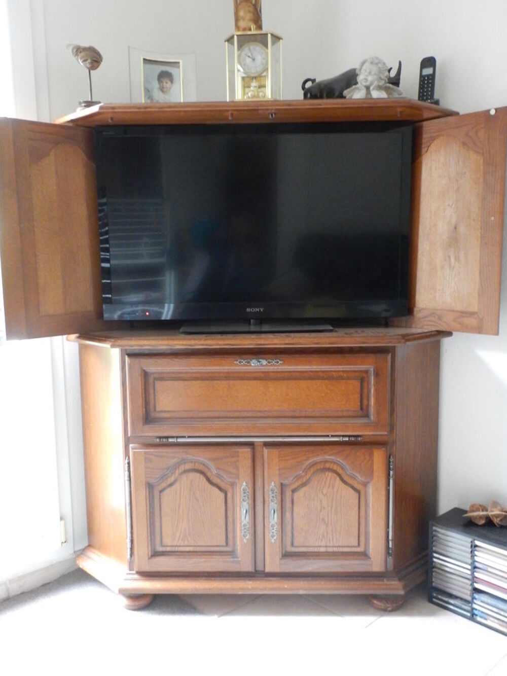 Meuble t&eacute;l&eacute;vision d'angle ch&ecirc;ne massif Meubles