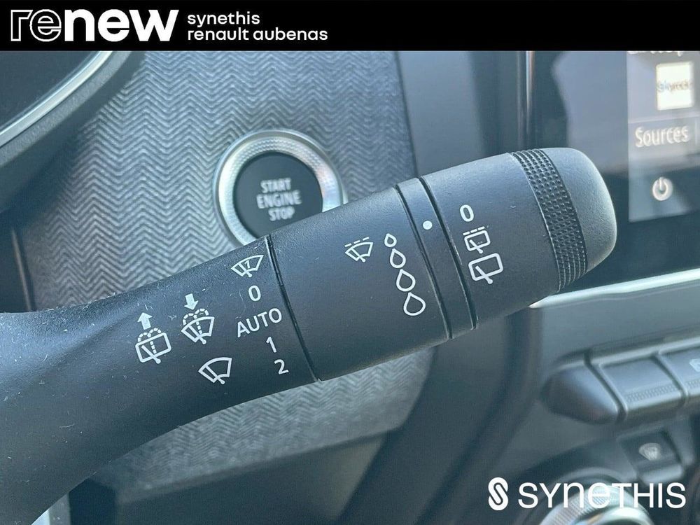 Clio V Clio E-Tech full hybrid 145 ch GSR2 Techno 2025 occasion 07200 Aubenas